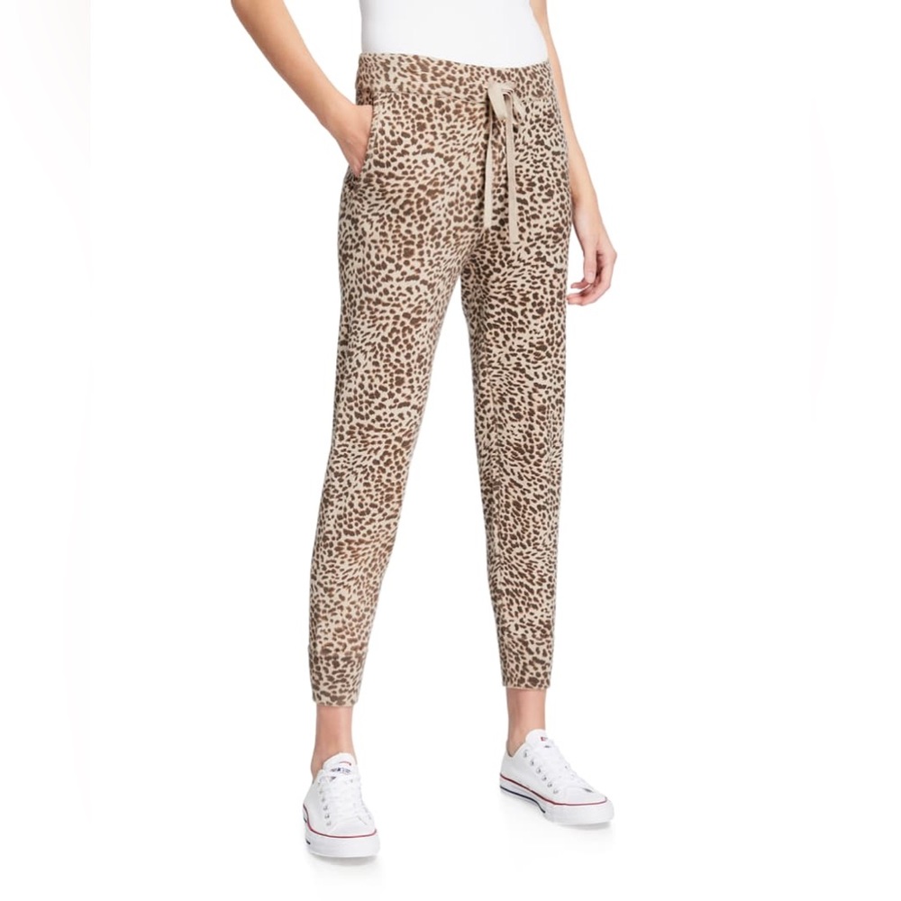 NEW Monrow Mini Leopard Jogger Sweatpants Cotton Cashmere Latte Size Large - Picture 1 of 1